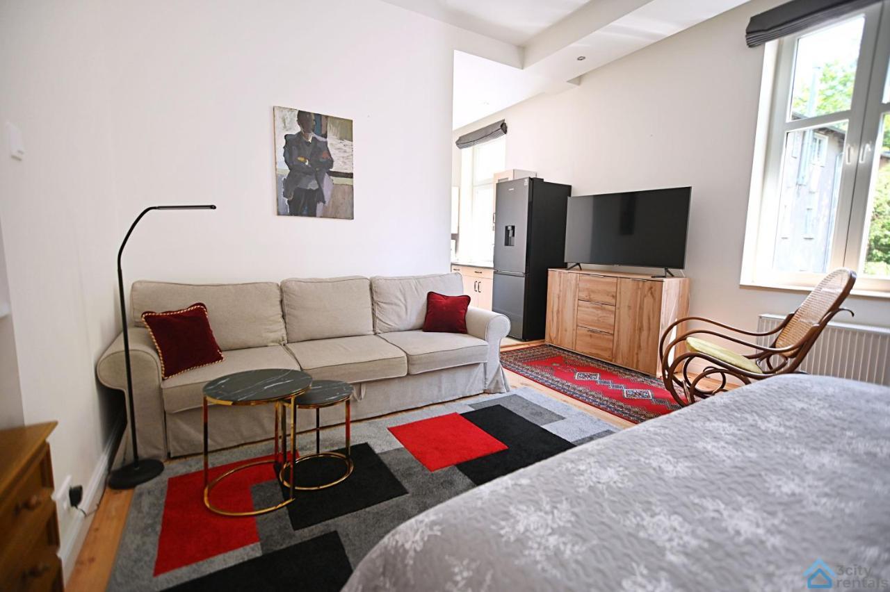 Beige And Red 3City Studio In Sopot With Outdoor Parking By Noclegi Renters Екстер'єр фото