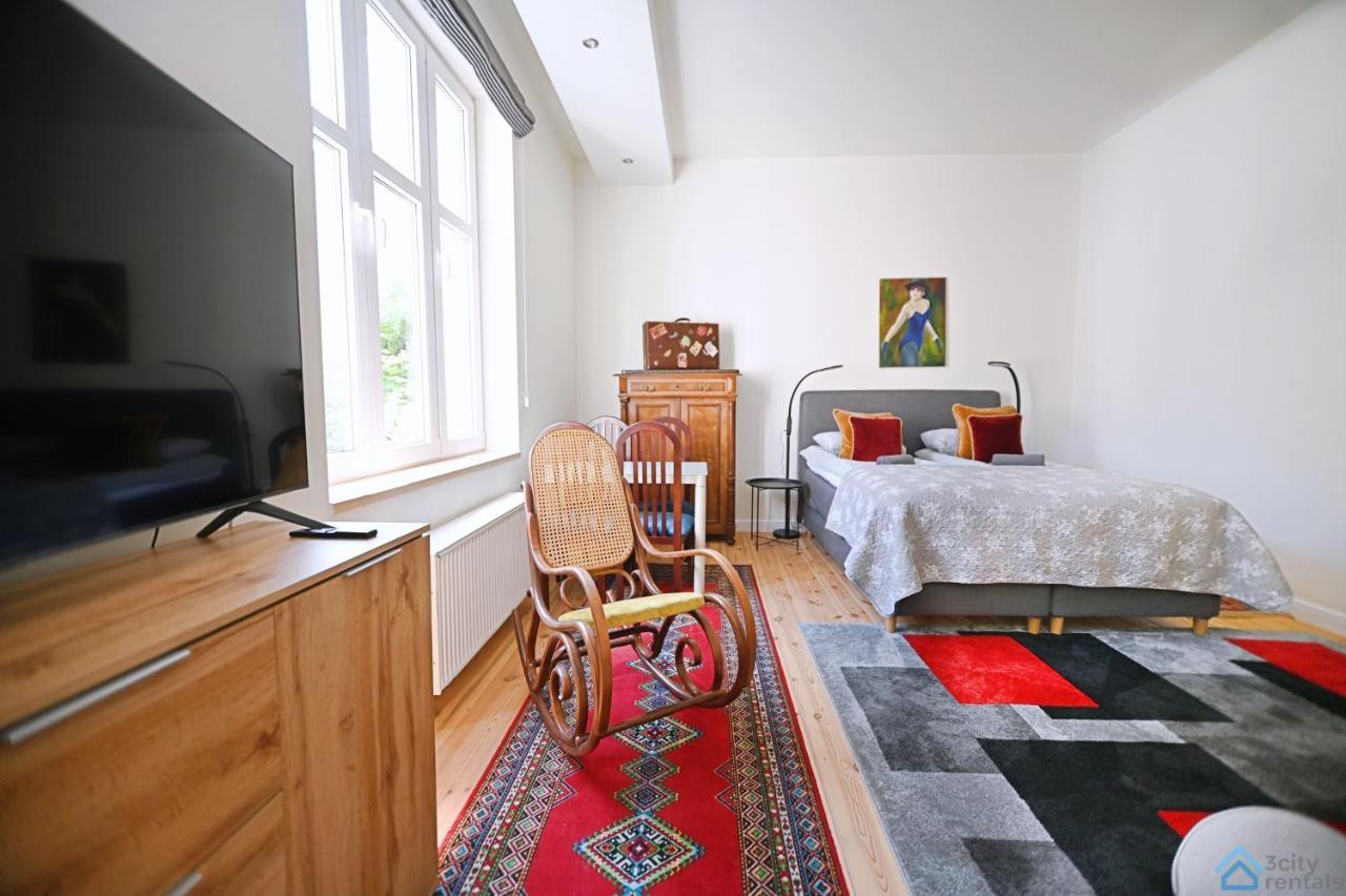 Beige And Red 3City Studio In Sopot With Outdoor Parking By Noclegi Renters Екстер'єр фото